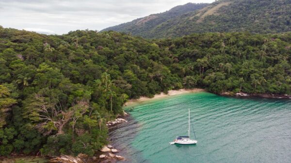 praias de água verdes